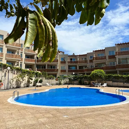 With Garden Vista Roja Apartment
